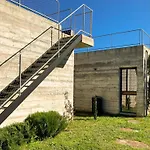 Esprit Moderniste Avec Piscine *