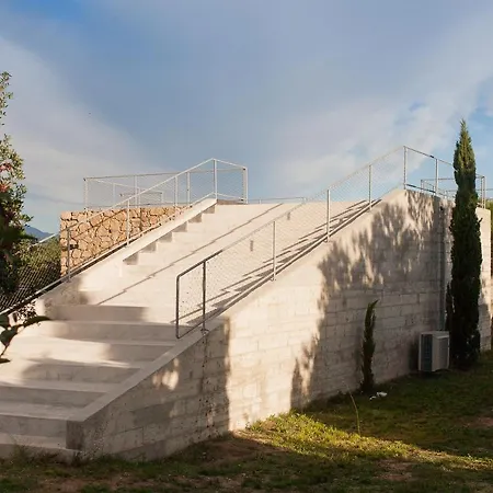Esprit Moderniste Avec Piscine فيلة *