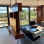 Esprit Moderniste Avec Piscine Villa