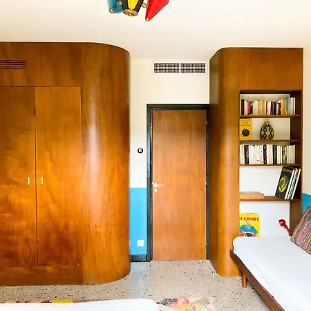 Esprit Moderniste Avec Piscine 빌라 *
