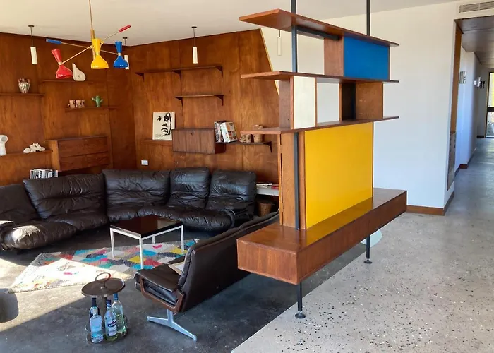 Esprit Moderniste Avec Piscine فيلة بونيفَسْيو