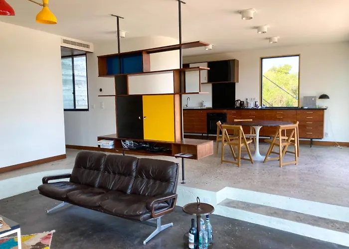 Esprit Moderniste Avec Piscine Villa *