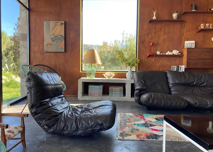 Esprit Moderniste Avec Piscine Villa *