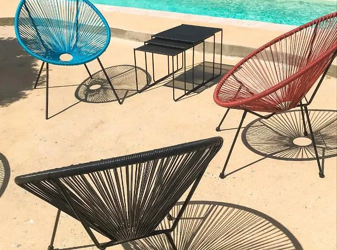 Esprit Moderniste Avec Piscine فيلة
