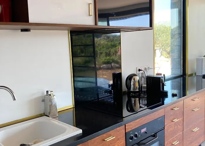 Esprit Moderniste Avec Piscine Bonifacio (Corsica)