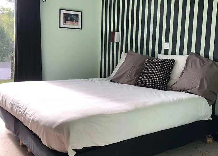 Esprit Moderniste Avec Piscine Villa Bonifacio (Corsica)