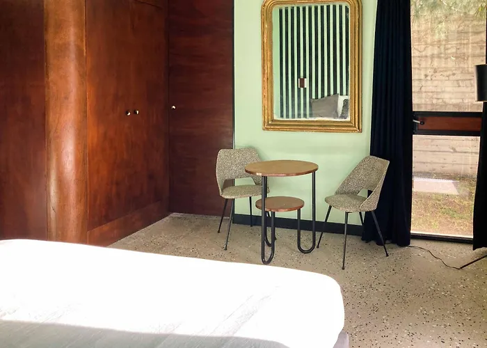 Esprit Moderniste Avec Piscine فيلة *