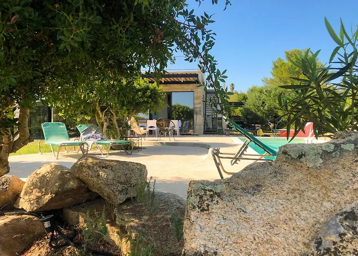 Esprit Moderniste Avec Piscine * Bonifacio (Corsica)